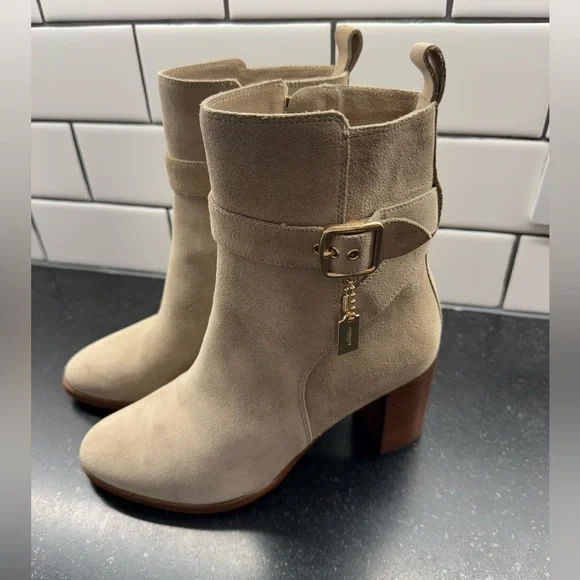 COACH Olivia Suede Bootie Women's Boots Oat Color Size 6.5 Heel Side Zip Gold - Picture 5 of 14
